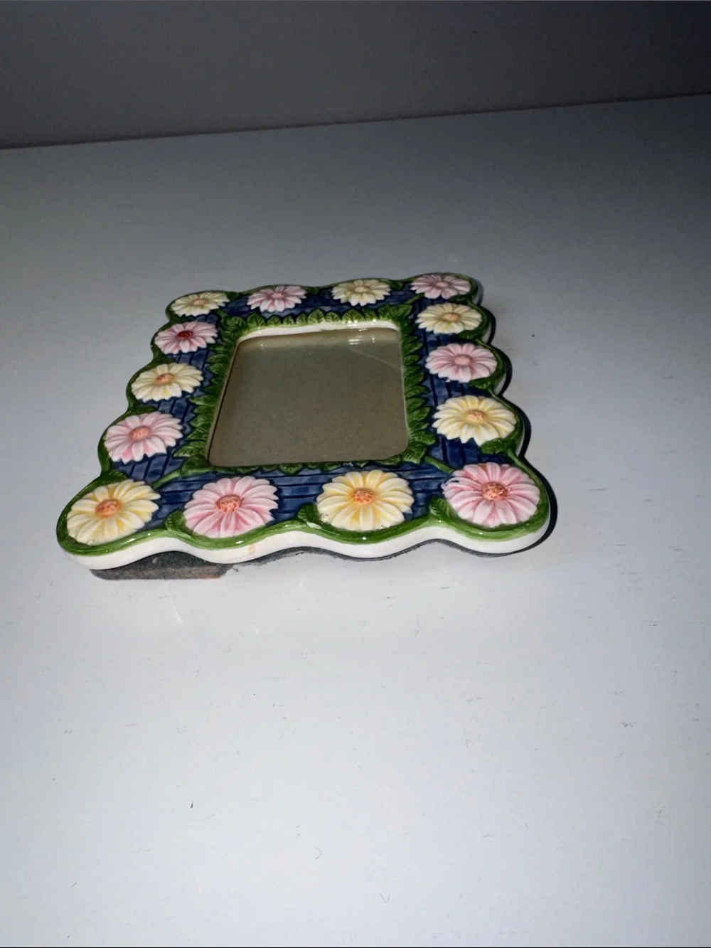 Terragrafics Floral Ceramic Picture Frame – Pink Yellow Daisies Blue & Green